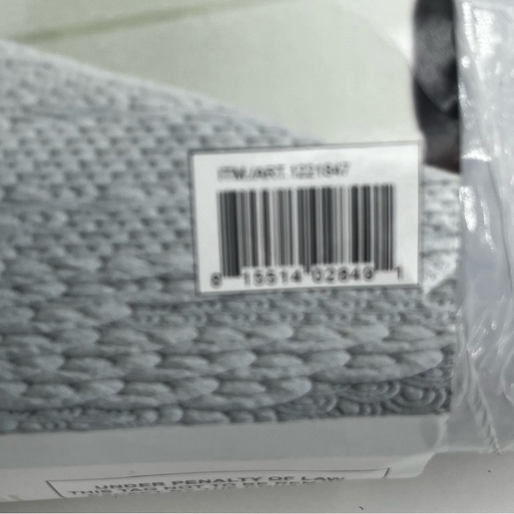 Brentwood Home Gel Memory Foam Wedge Grey Quilted Pillow - Picture 4 of 11